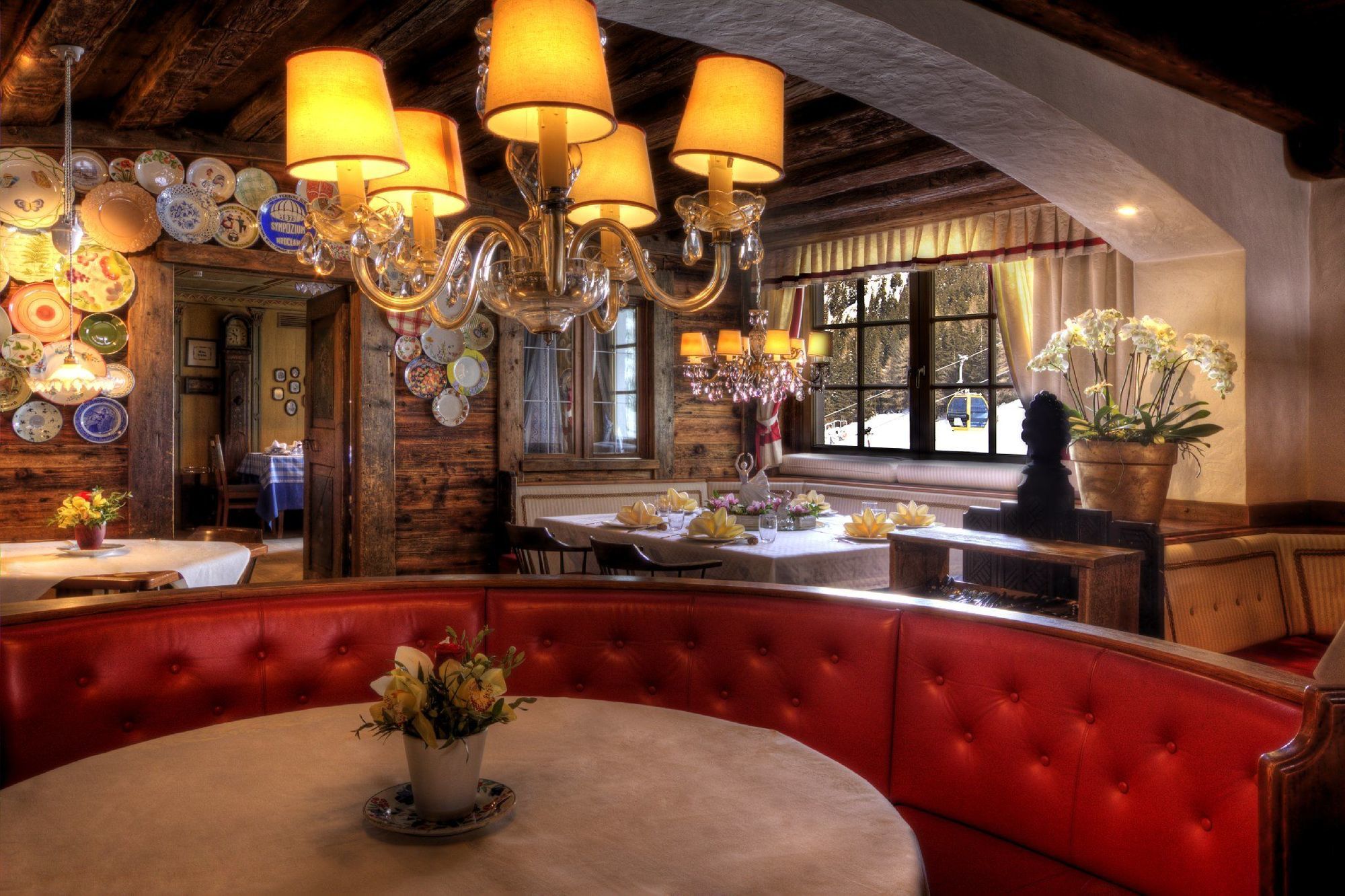 Hotel La Perla: The Leading Hotels Of The World Corvara In Badia Restoran foto